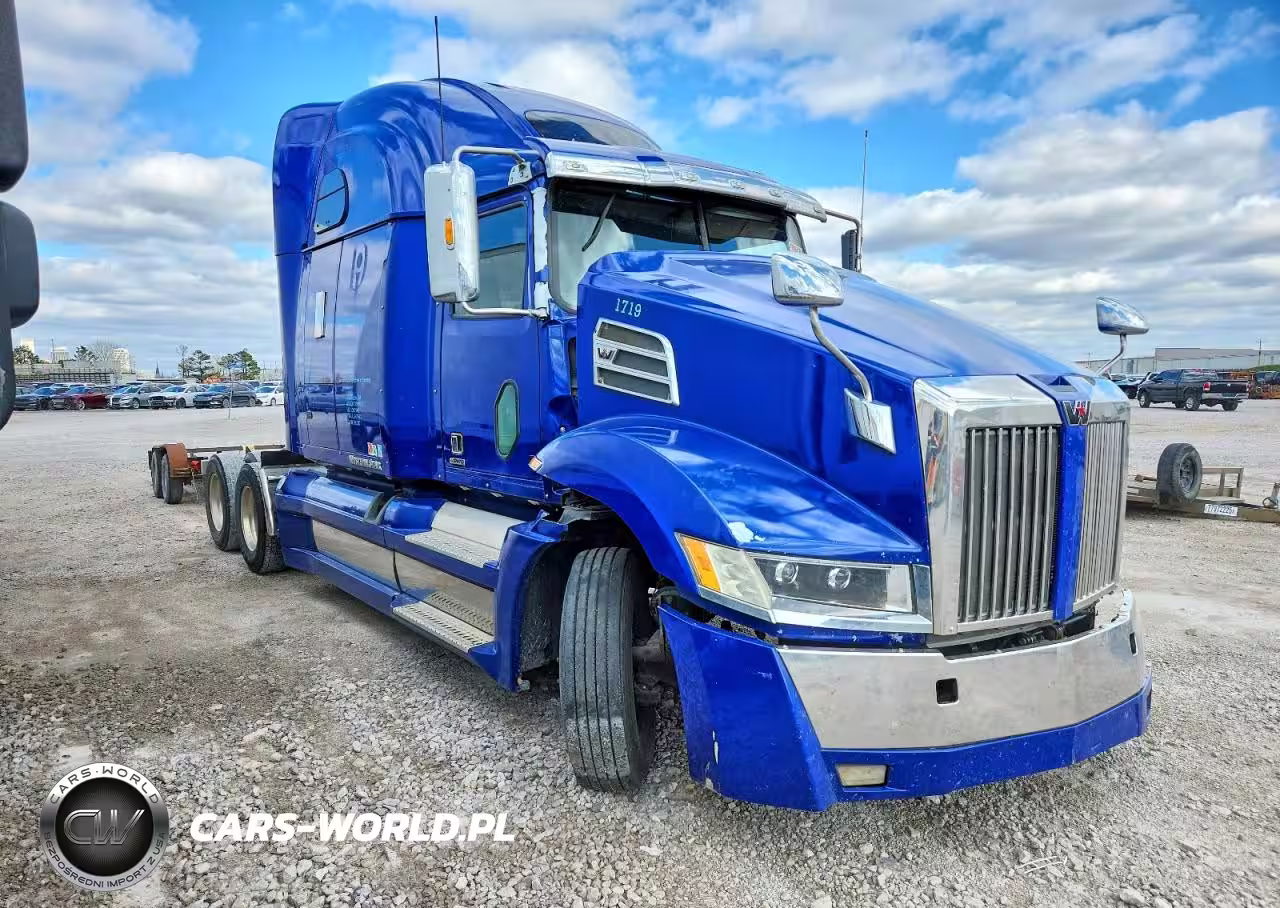 2018 Western Star 5700 Semi Truck