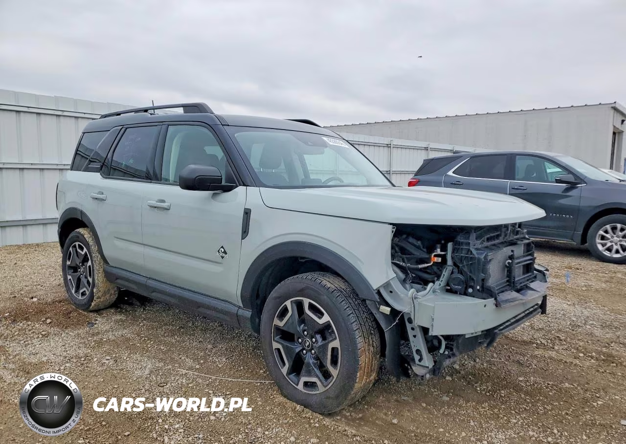 2021 Ford Bronco Sport Outer Banks VIN:3FMCR9C6XMRA63454 - 4