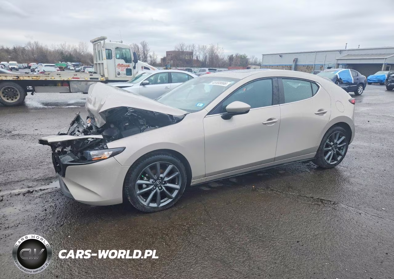 2023 Mazda 3 Preferred