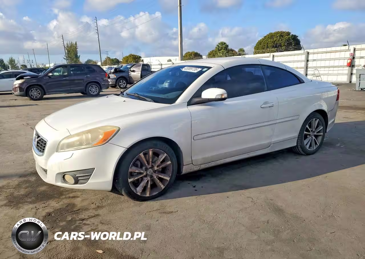 2011 Volv C70