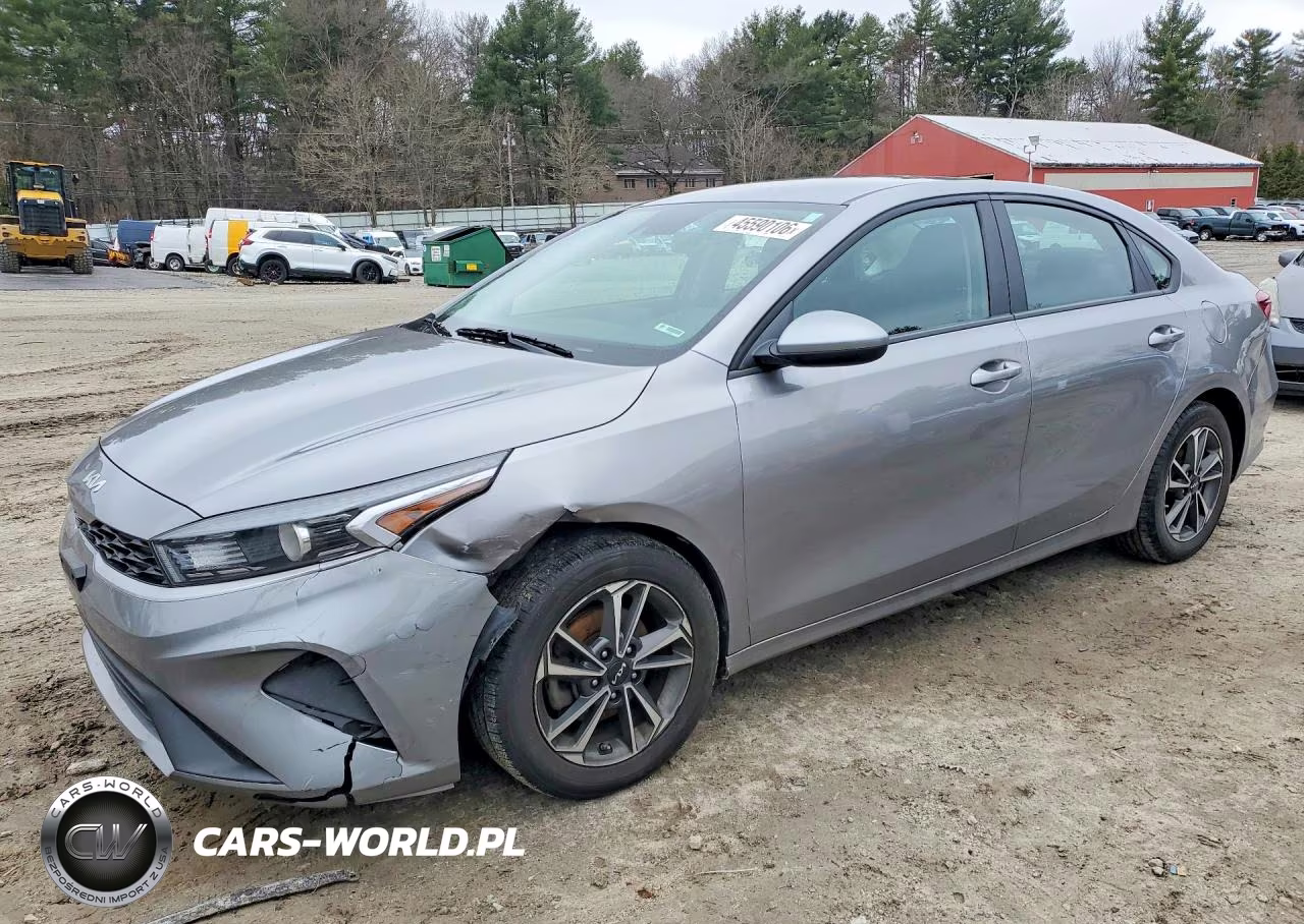 2023 Kia Forte Lxs