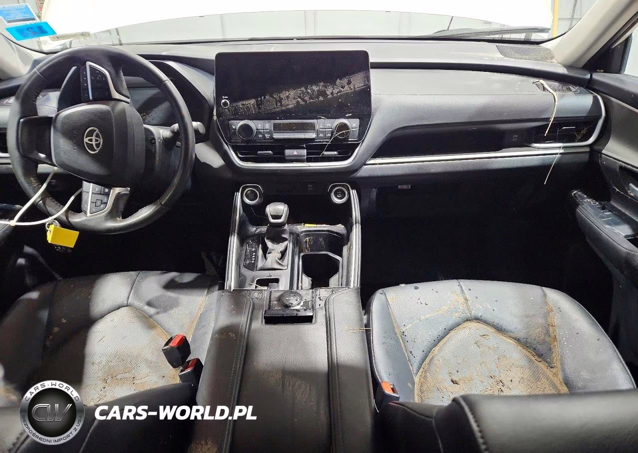 2024 Toyota Grand Highlander Xle VIN:5TDAAAB51RS033809 - 8