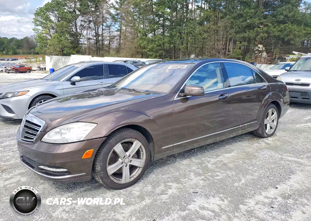 2011 Mercedes-Benz S 550