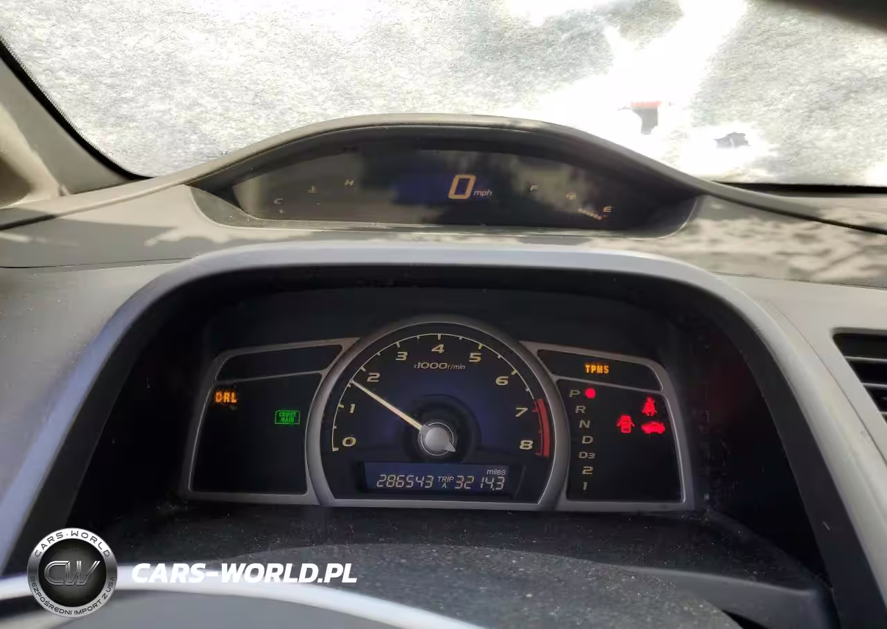 HONDA CIVIC LX VIN:2HGFA1F58AH303252 - 9
