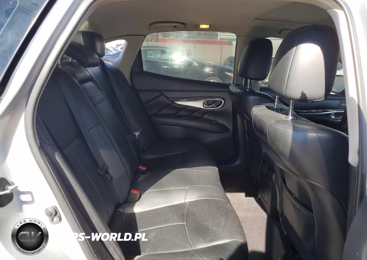 2015 Infiniti Q70 3.7 VIN:JN1BY1AR5FM562260 - 10