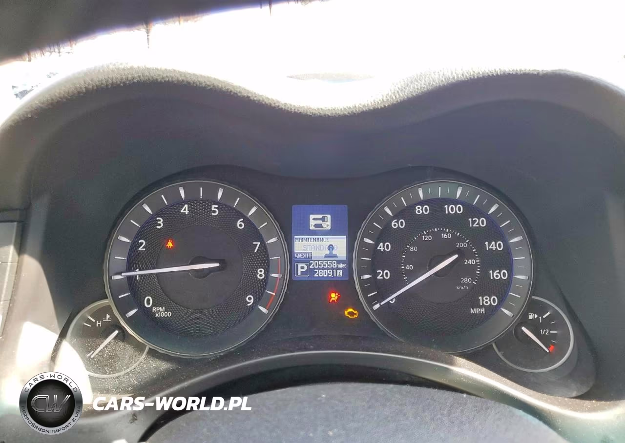2015 Infiniti Q70 3.7 VIN:JN1BY1AR5FM562260 - 9