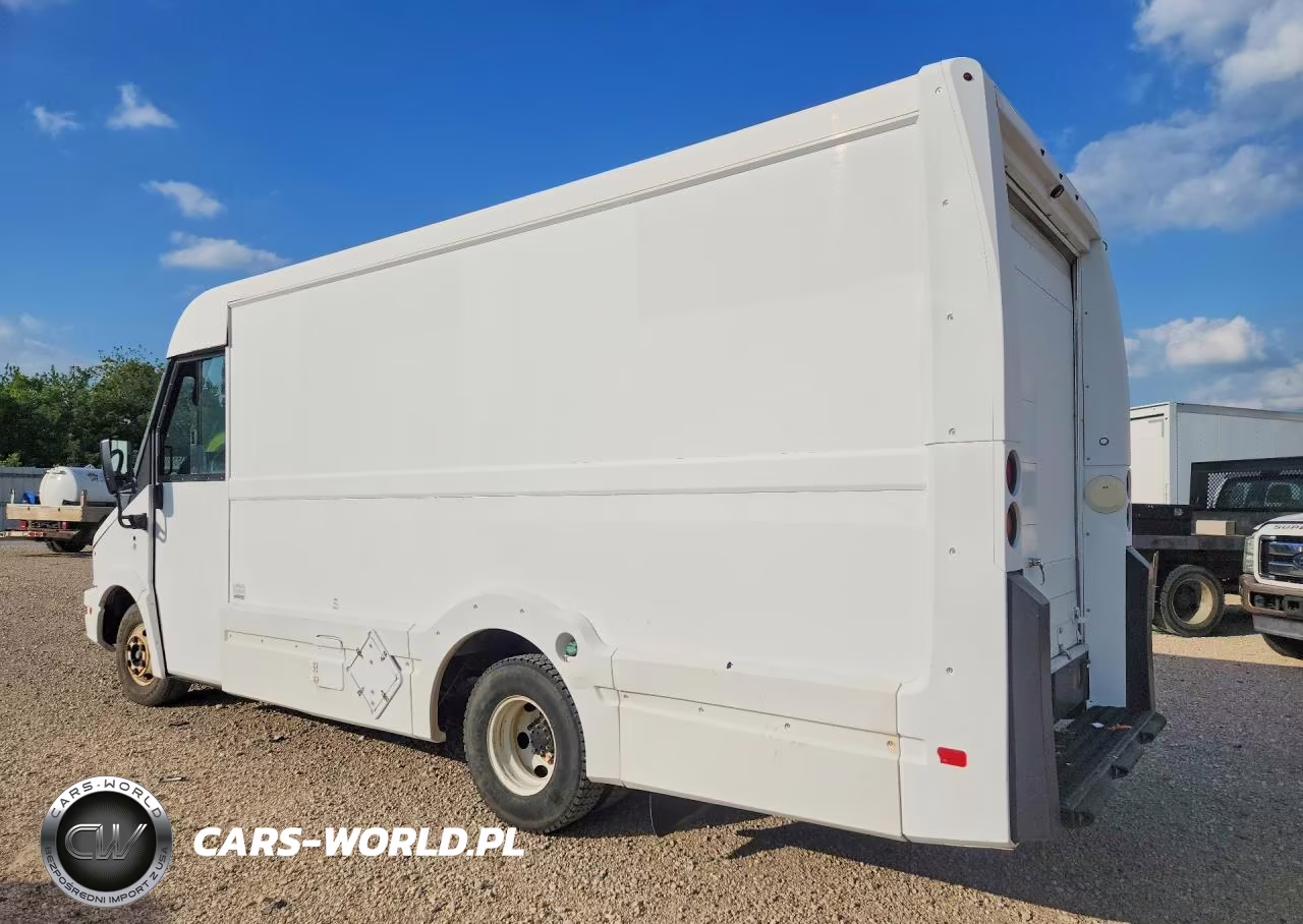 2016 Isuzu Reach Delivery Van VIN:JALB4T173G7W00330 - 2