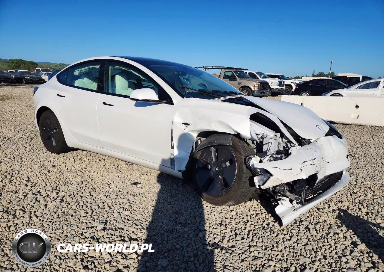 2023 Tesla Model 3 VIN:5YJ3E1EA7PF581305 - 4