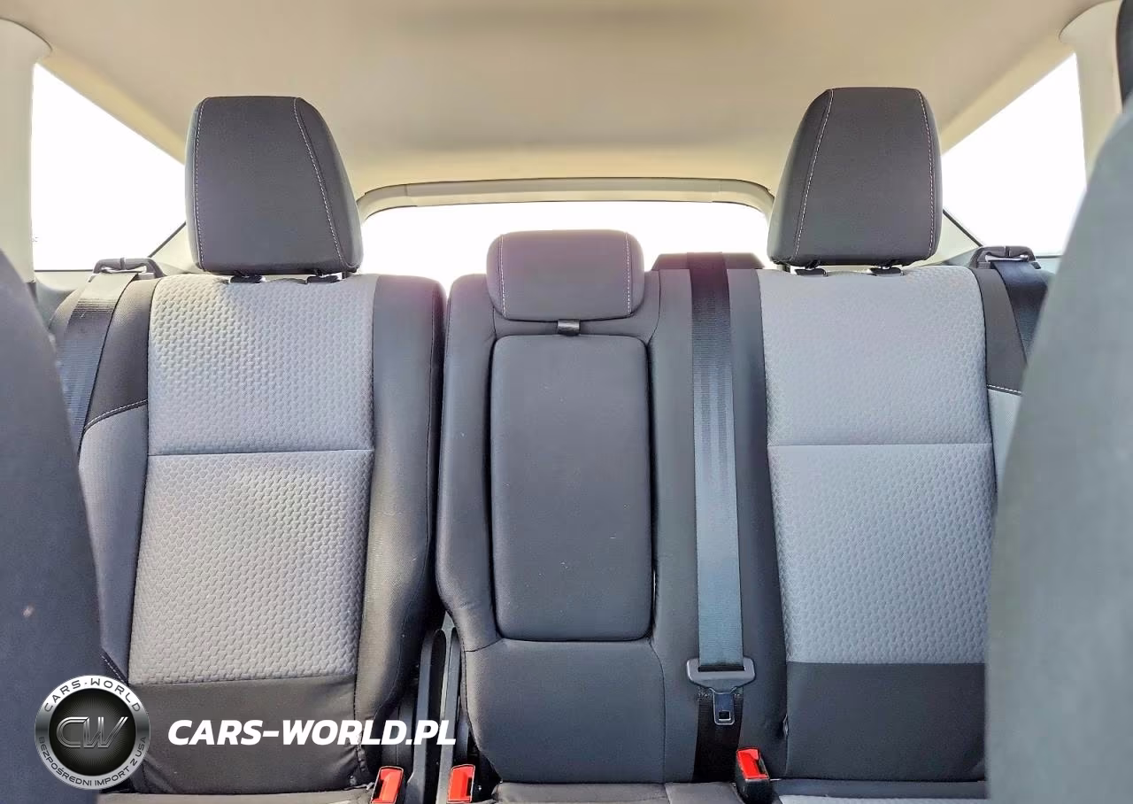 2018 Ford Escape VIN:1FMCU9GDXJUA11849 - 10