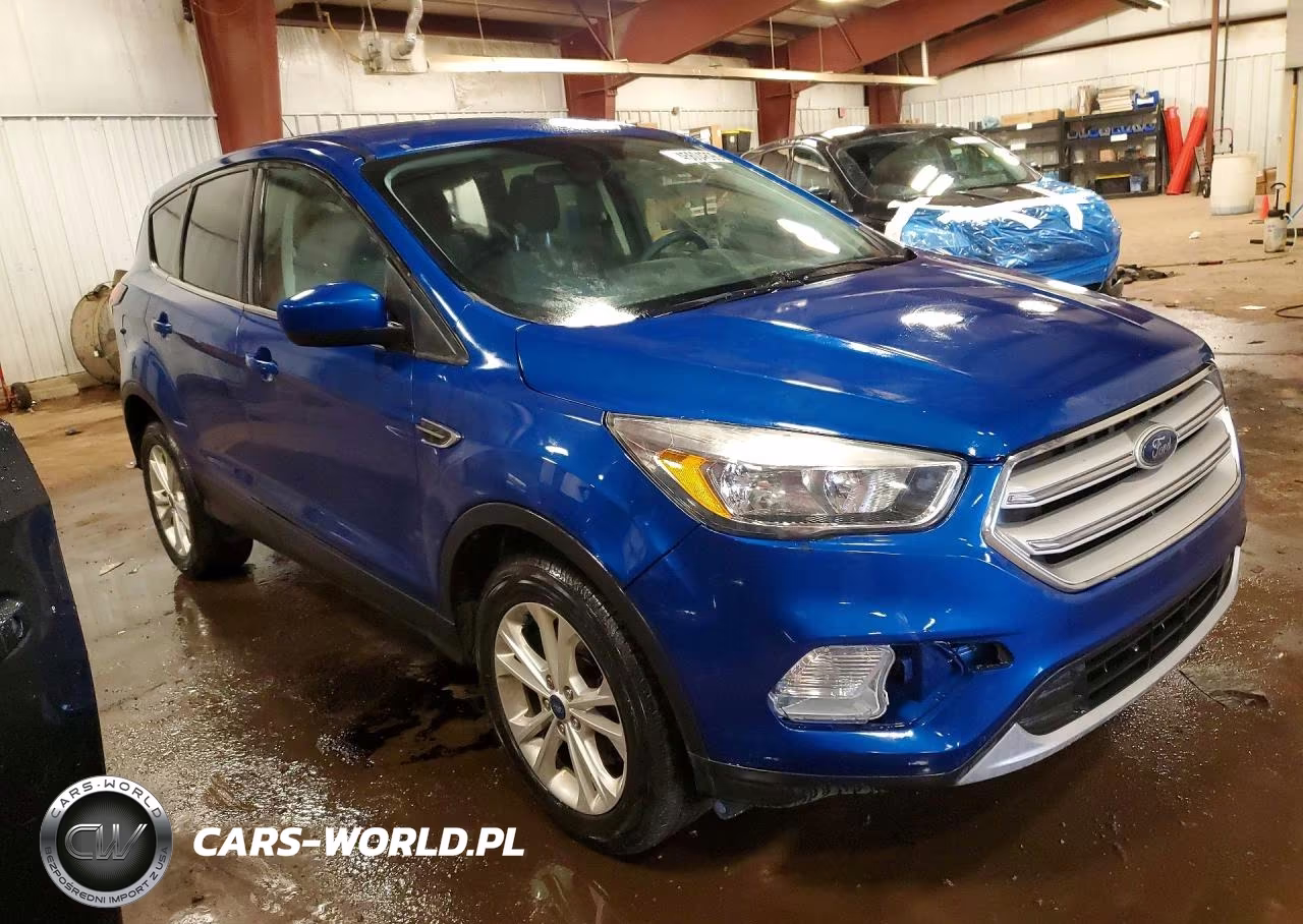 2019 Ford Escape Se VIN:1FMCU9GD0KUA97187 - 4