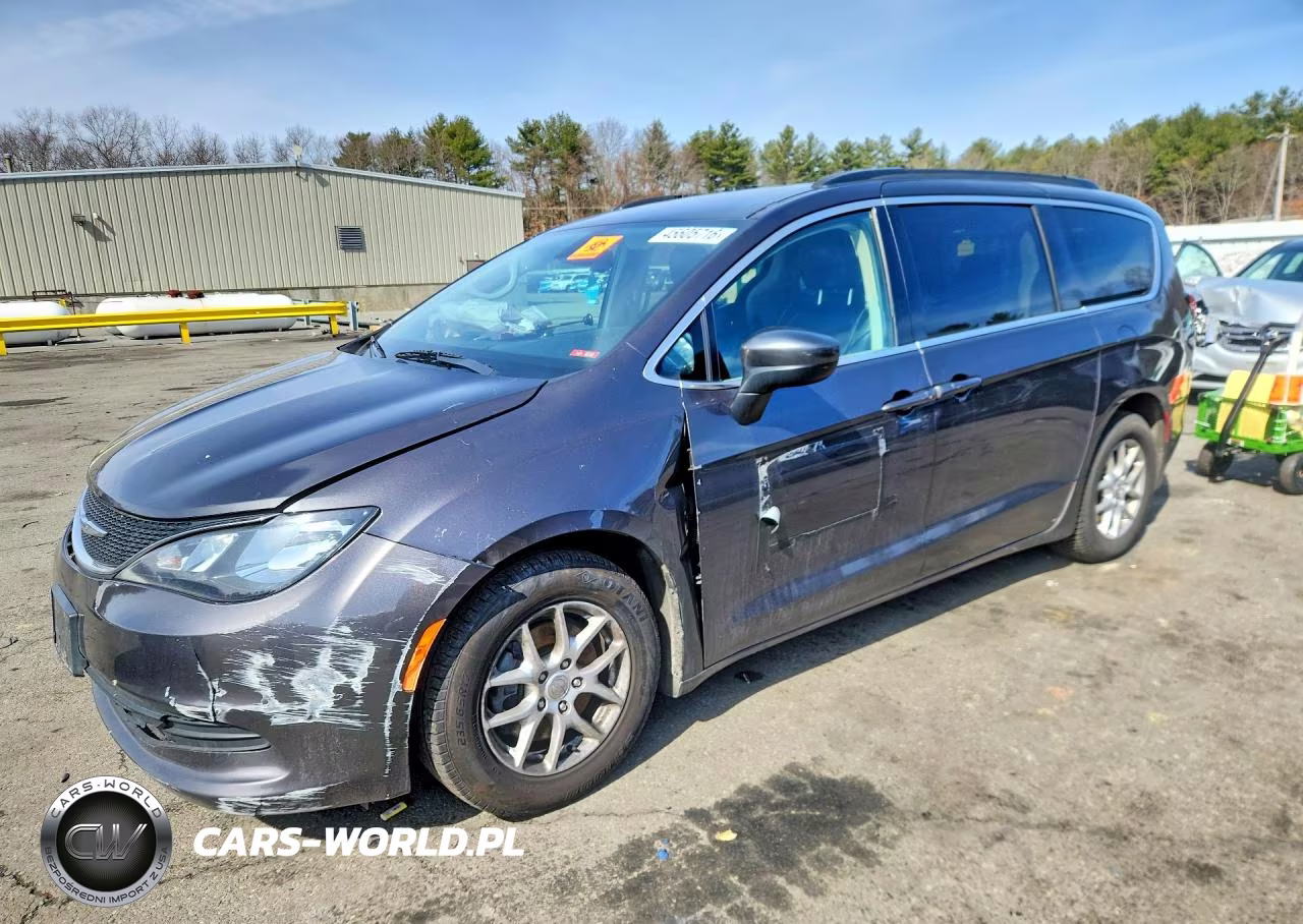 2020 Chrysler Voyager Lxi