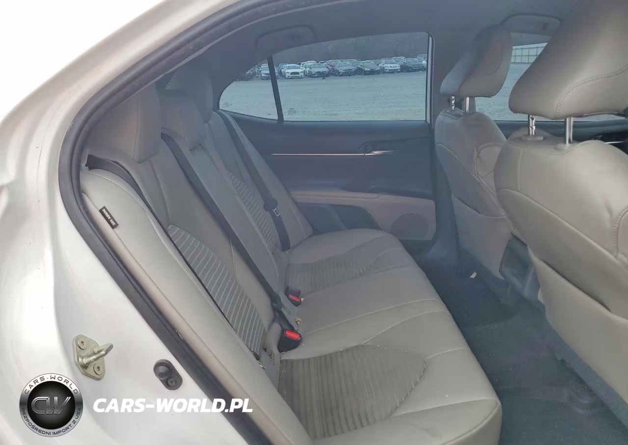 2020 Toyota Camry Se VIN:4T1G11AK0LU324494 - 10