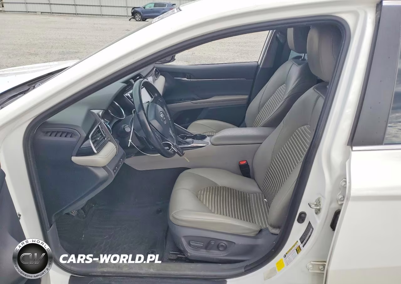 2020 Toyota Camry Se VIN:4T1G11AK0LU324494 - 7