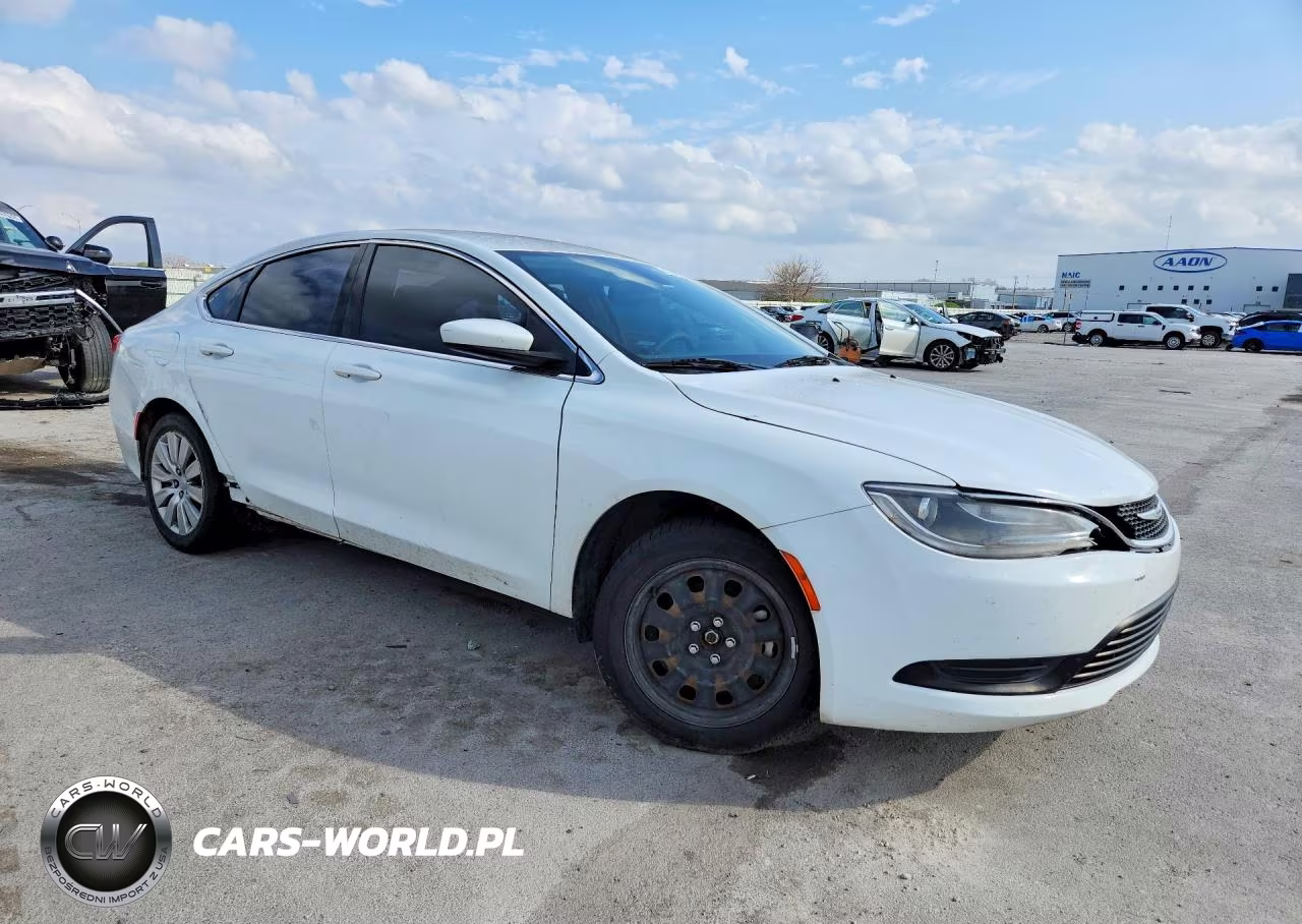 2016 Chrysler 200 VIN:1C3CCCFB7GN120054 - 4