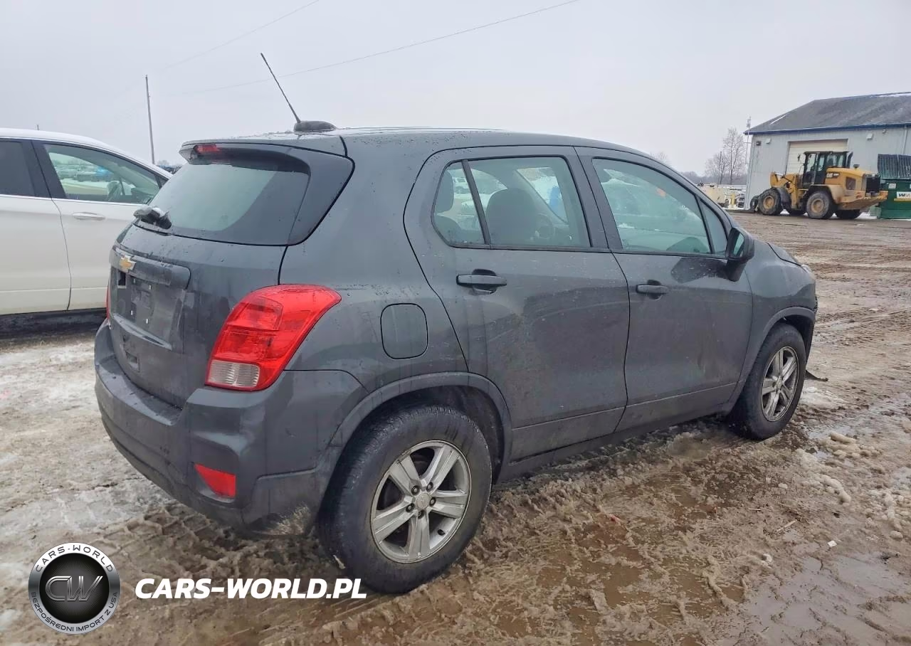 2019 Chevrolet Trax Ls VIN:3GNCJKSB2KL406377 - 3