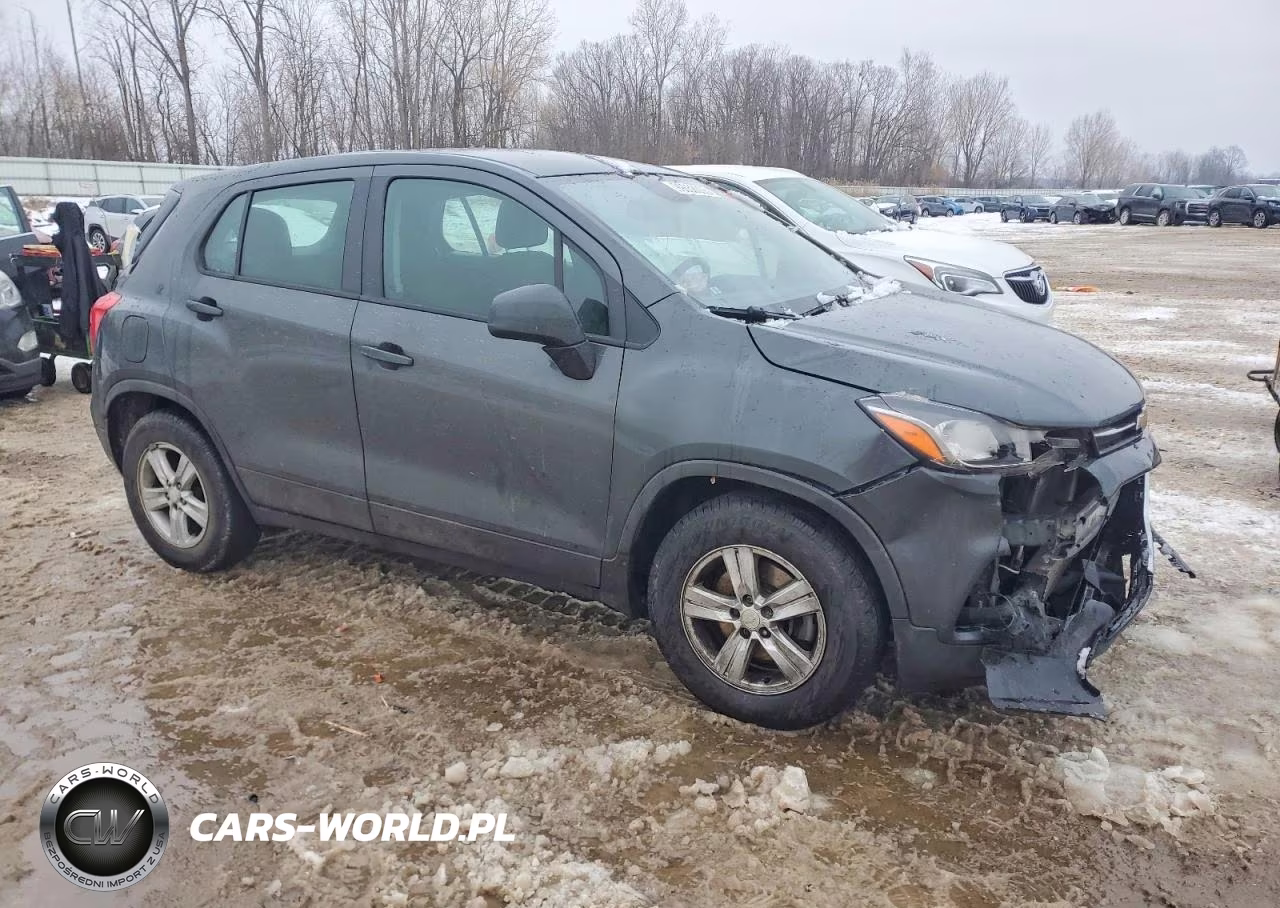 2019 Chevrolet Trax Ls VIN:3GNCJKSB2KL406377 - 4