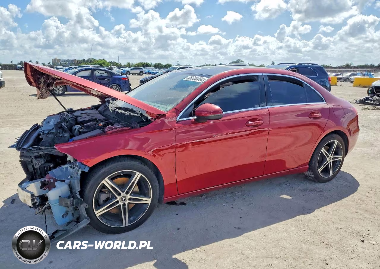 2020 Mercedes-Benz A 220