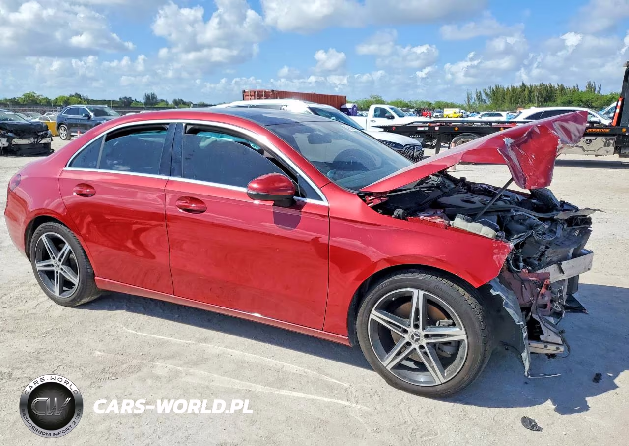 2020 Mercedes-Benz A 220 VIN:W1K3G4EB0LJ210211 - 4