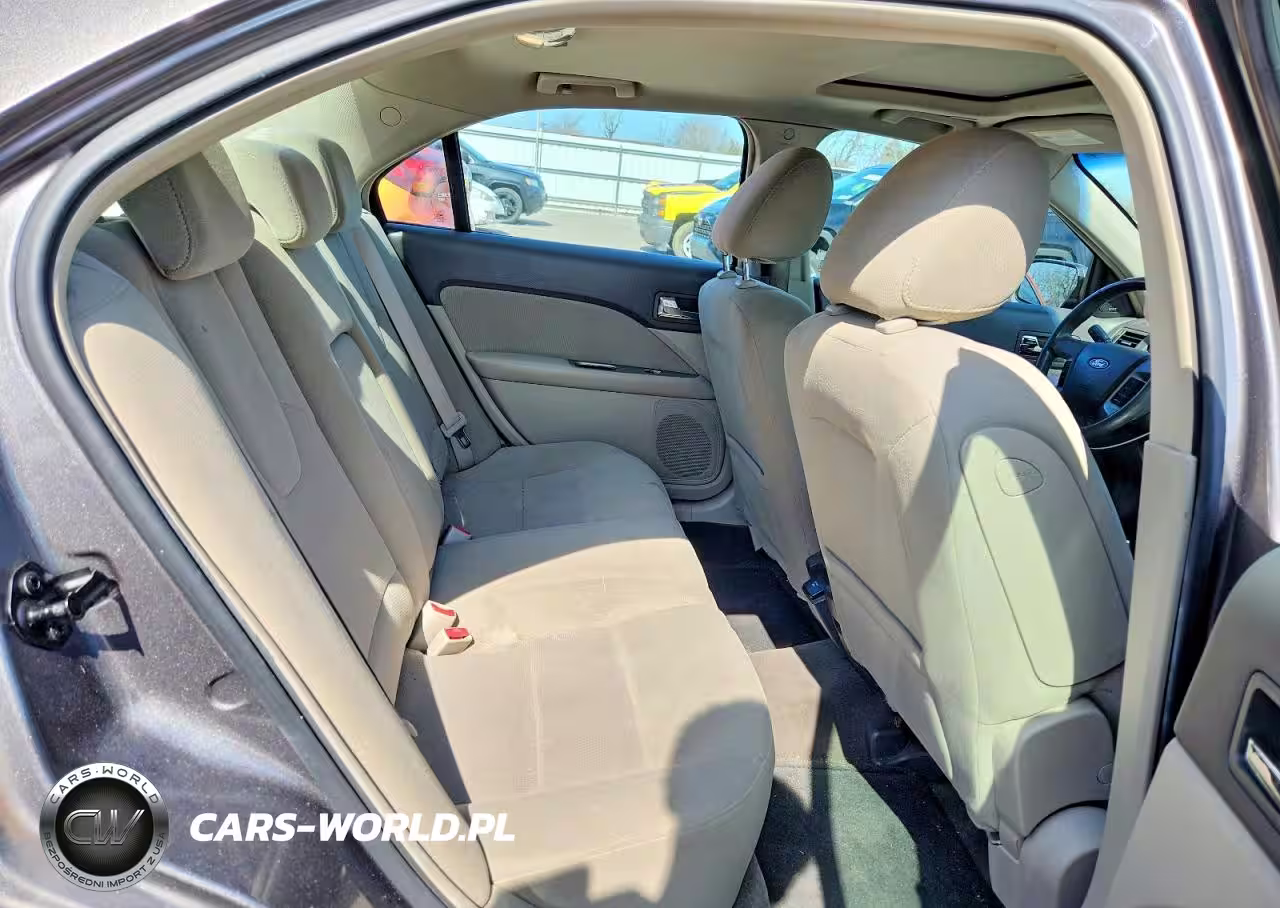 2010 Ford Fusion Hybrid VIN:3FADP0L30AR411165 - 10