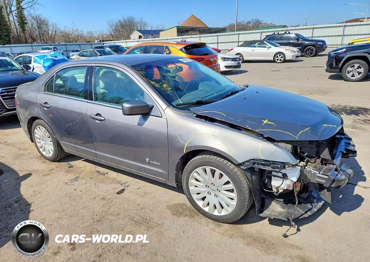 2010 Ford Fusion Hybrid VIN:3FADP0L30AR411165 - 4