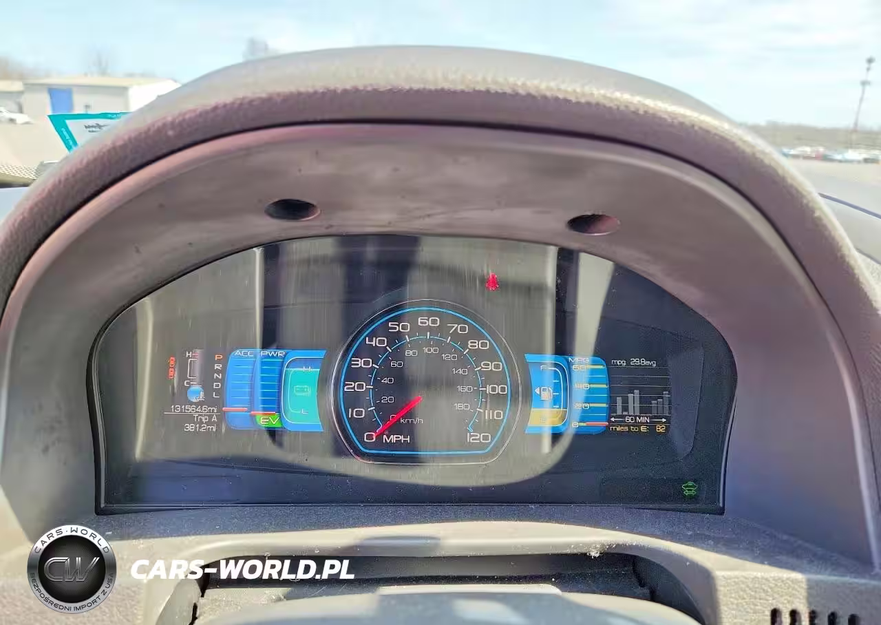 2010 Ford Fusion Hybrid VIN:3FADP0L30AR411165 - 9