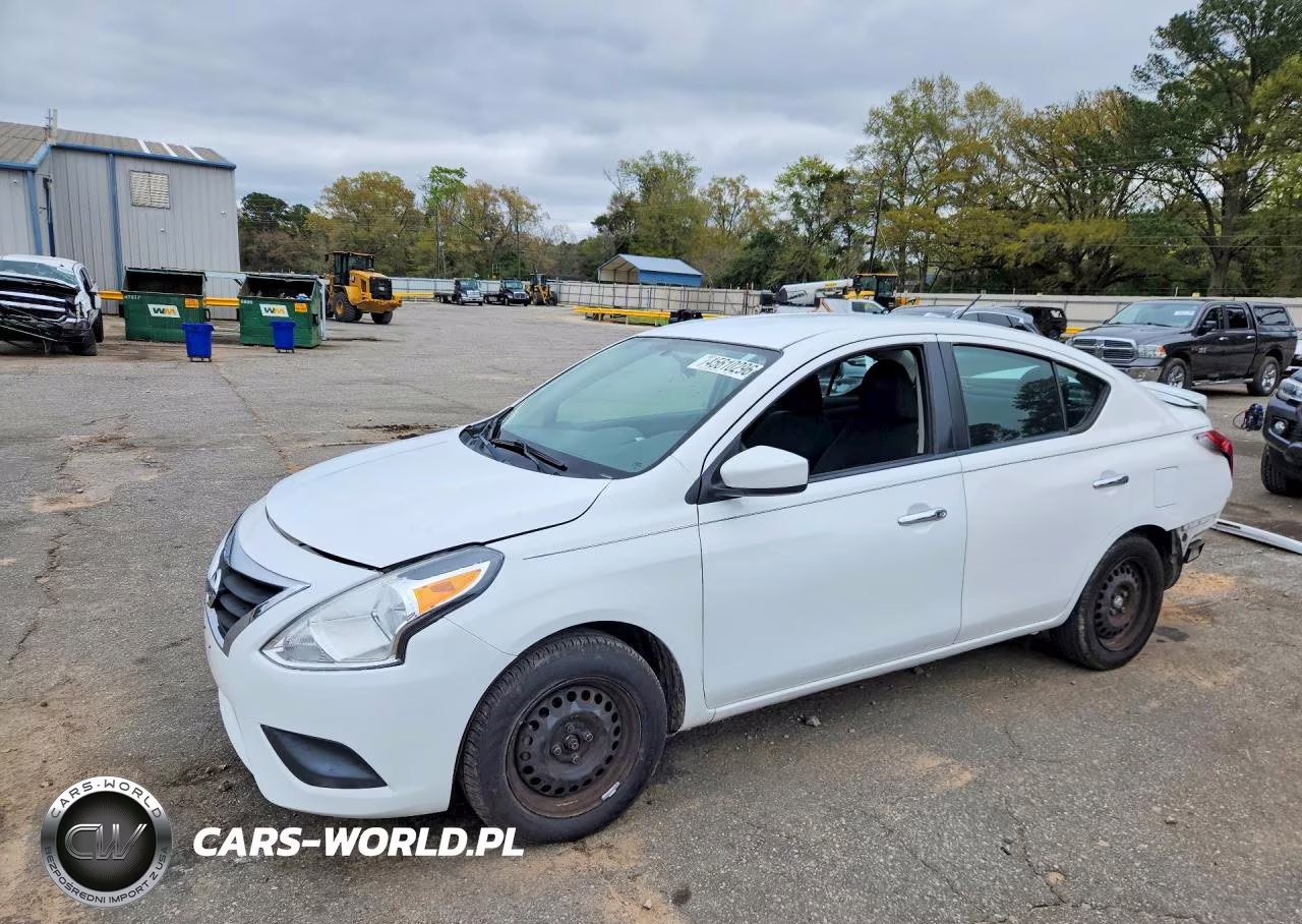 2019 Nissan Versa Sv