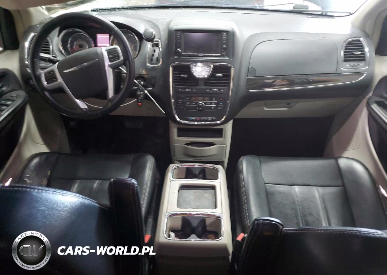 2013 Chrysler Town & Country Touring VIN:2C4RC1BG2DR646683 - 8