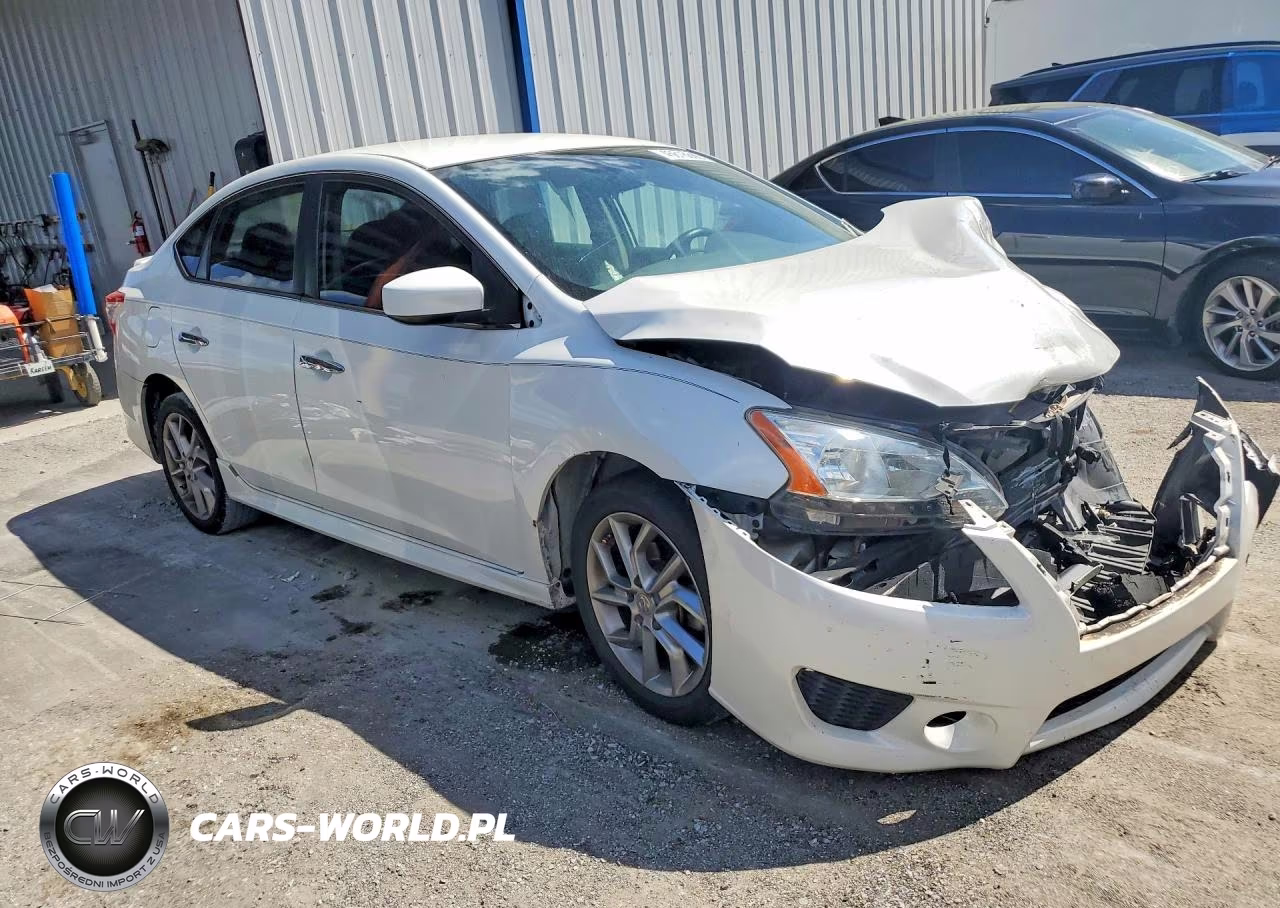 2014 Nissan Sentra Sr VIN:3N1AB7AP2EL643787 - 4
