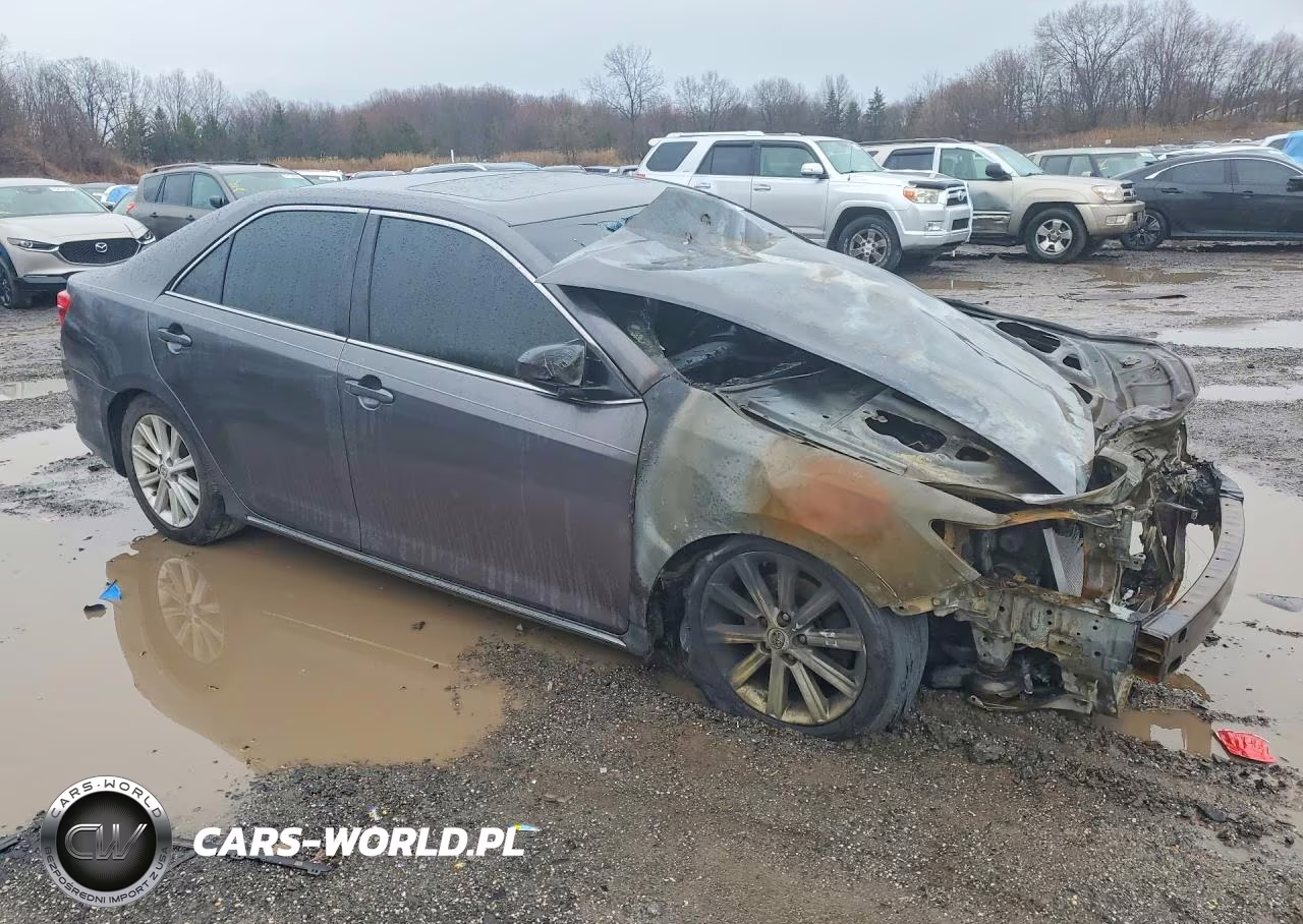 2014 Toyota Camry Xle VIN:4T1BF1FK1EU461600 - 4