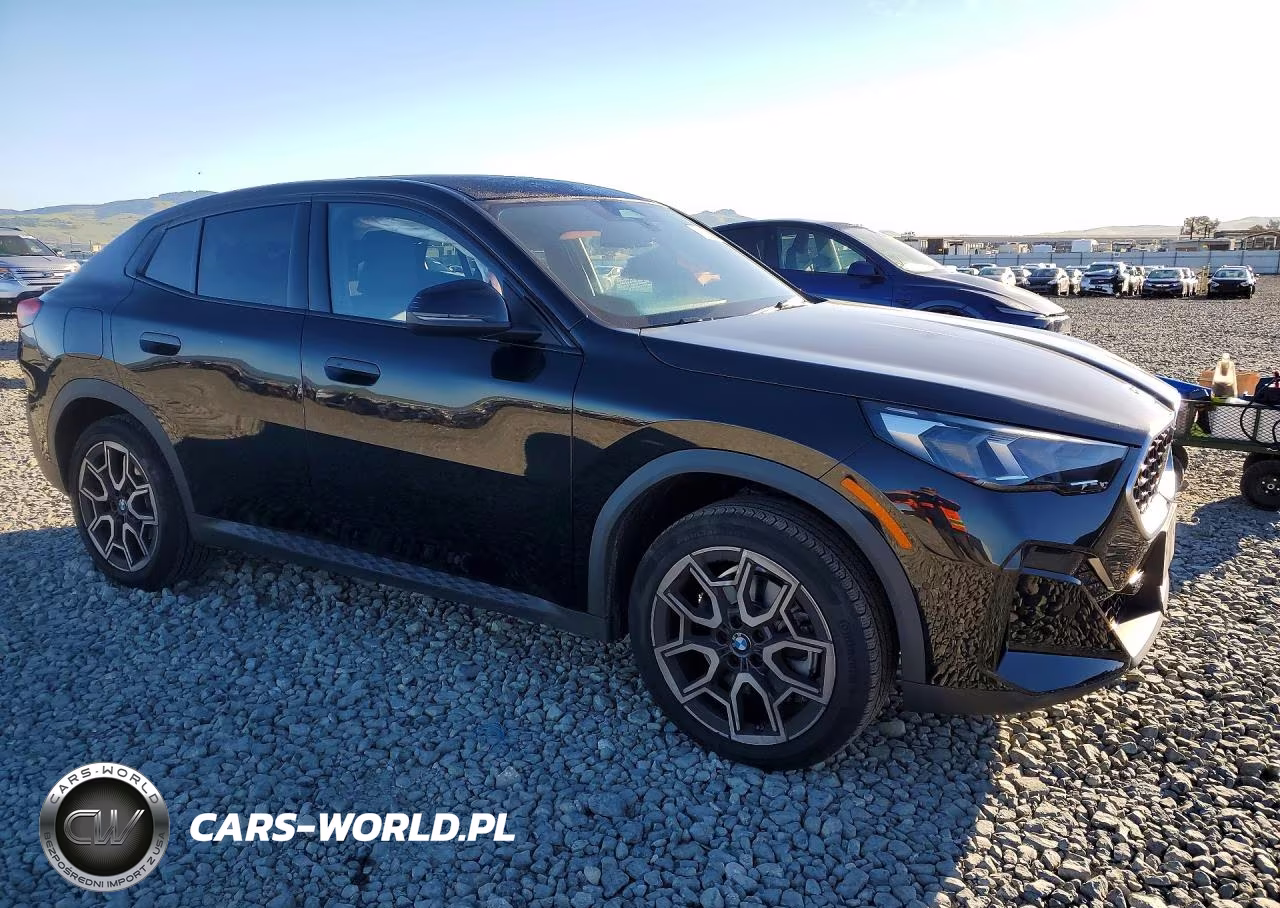 2025 BMW X2 xDrive28I VIN:WBX63GM06S5163930 - 4