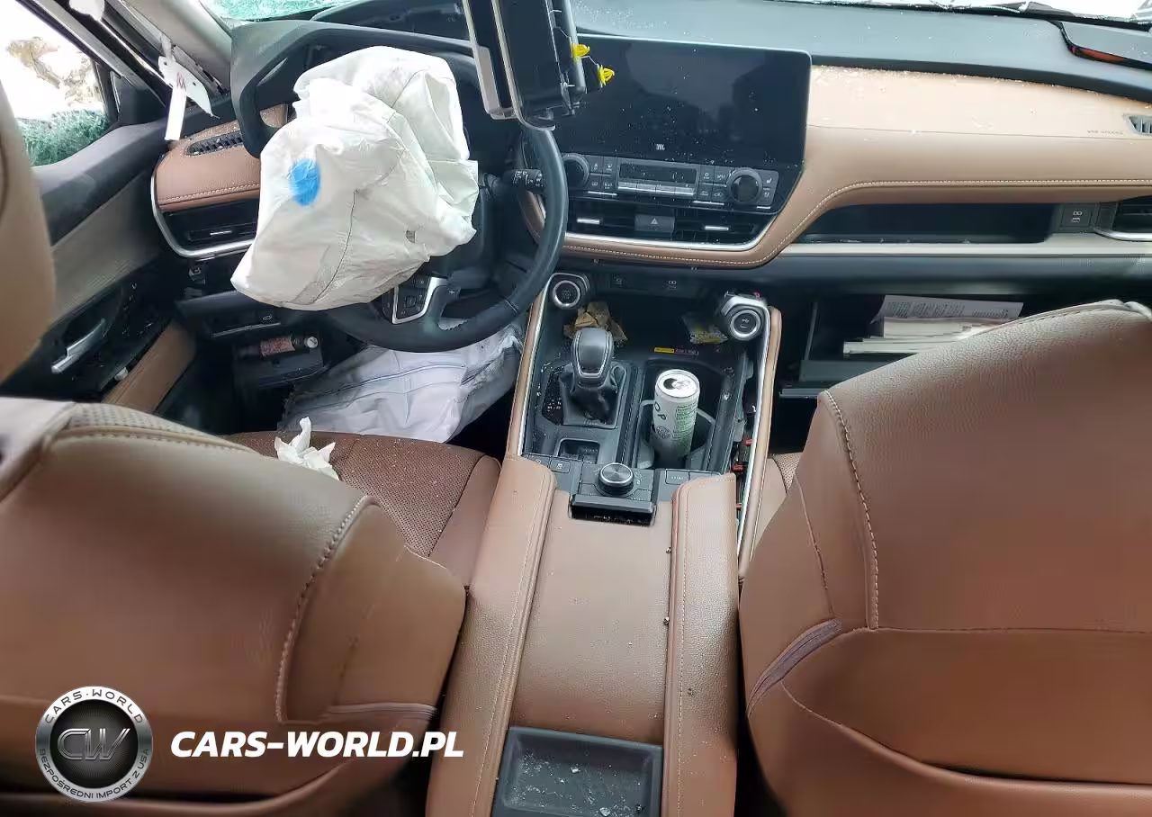 2024 Toyota Grand Highlander Platinum VIN:5TDAAAB57RS063235 - 8