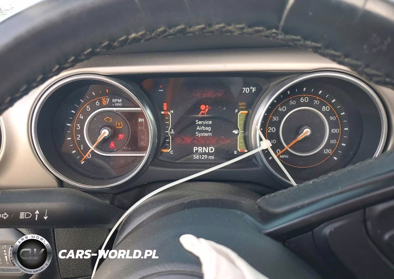 2021 Jeep Wrangler Unlimited Sport VIN:1C4HJXDG2MW519392 - 9