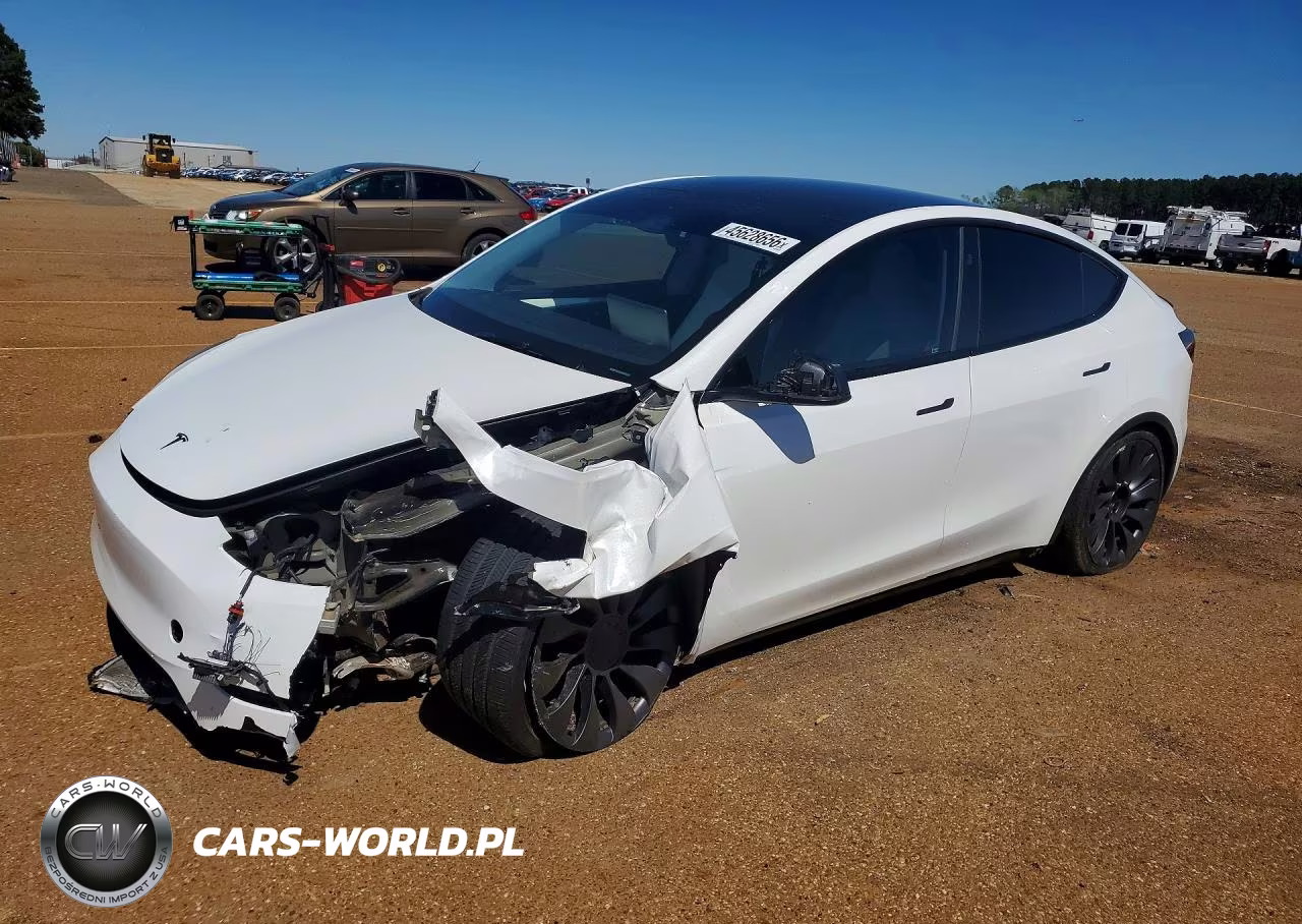2025 Tesla Model Y – zdjęcie 1 z 13