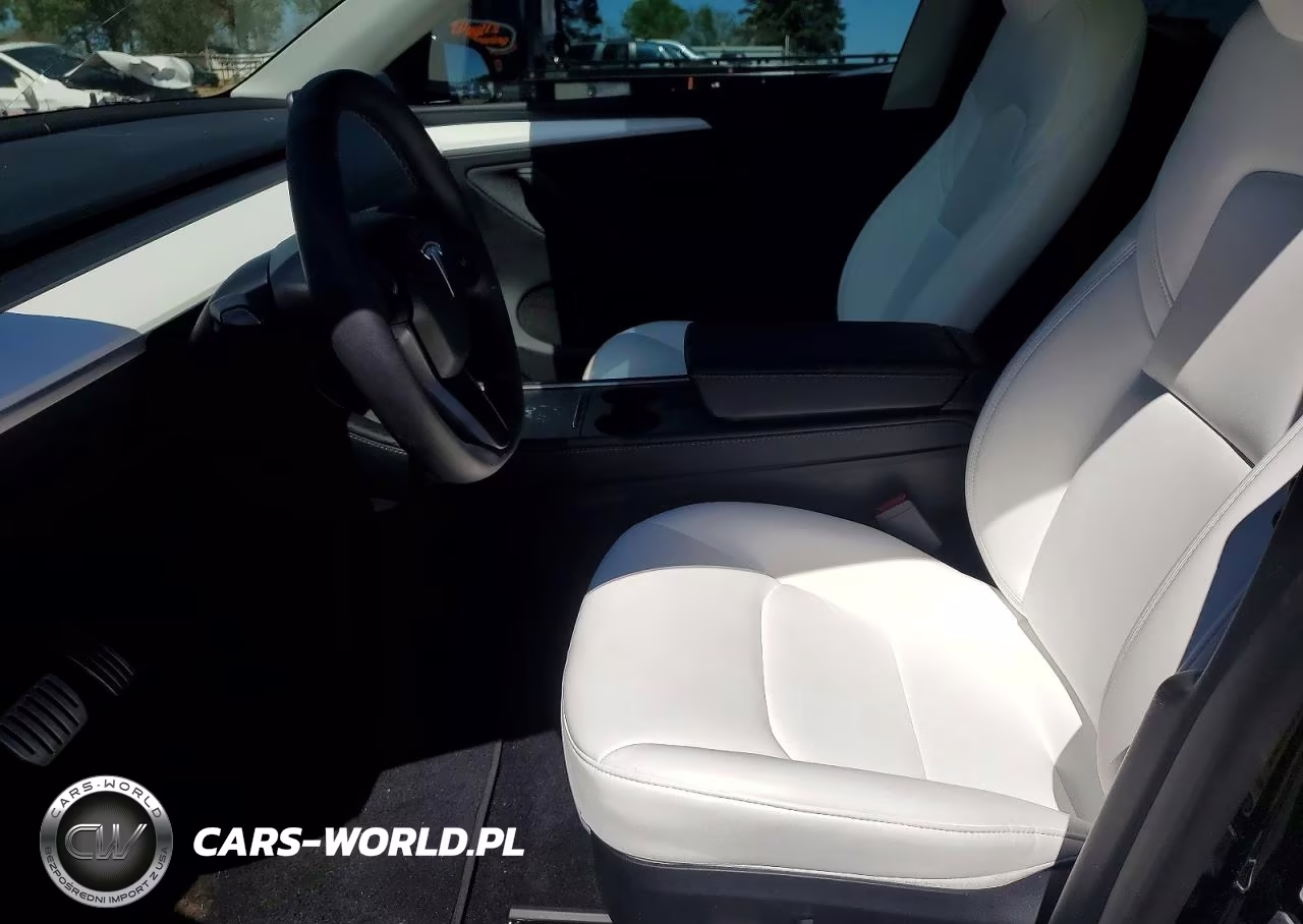 2025 Tesla Model Y VIN:7SAYGDEF6SA378086 - 7