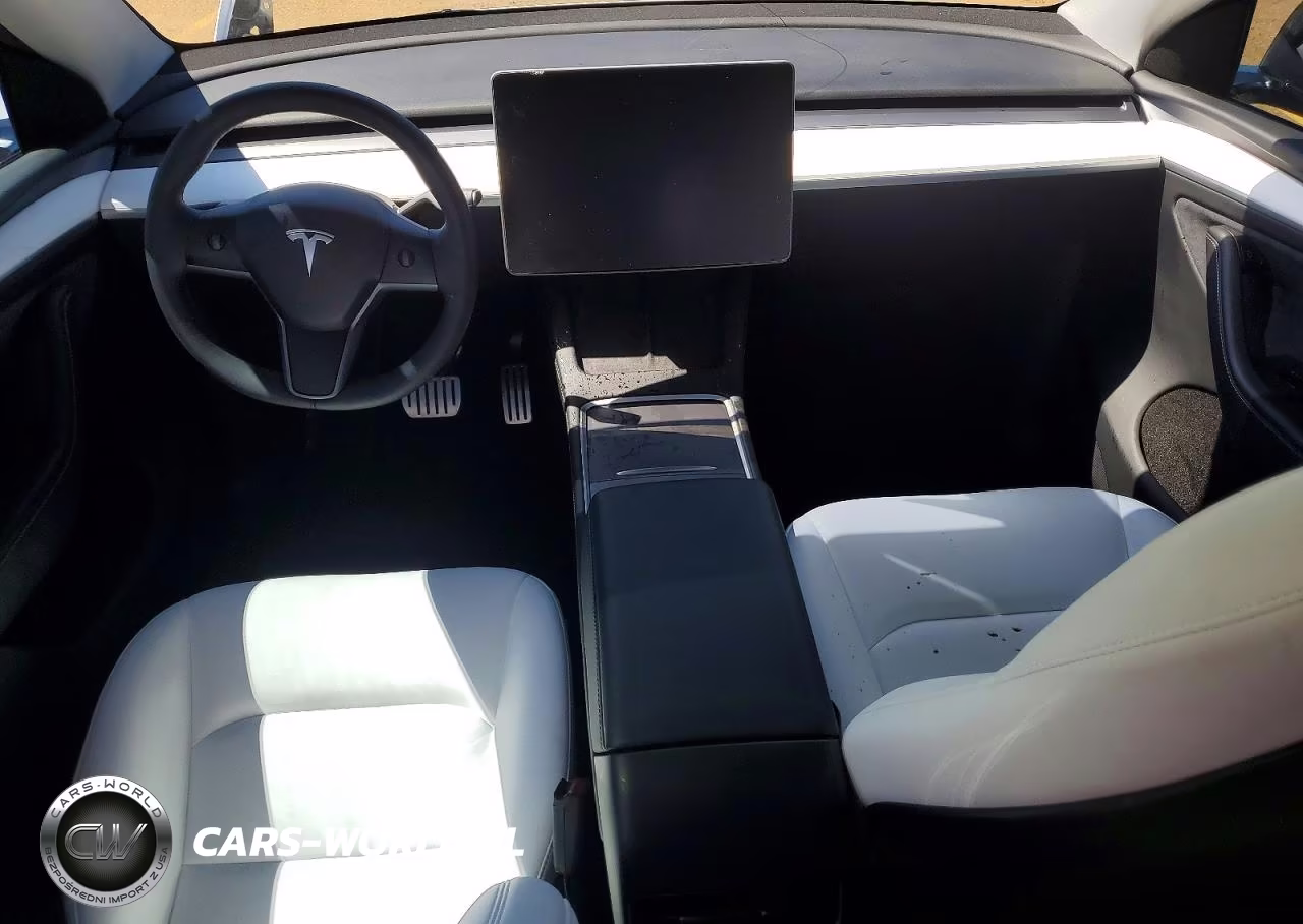2025 Tesla Model Y VIN:7SAYGDEF6SA378086 - 8