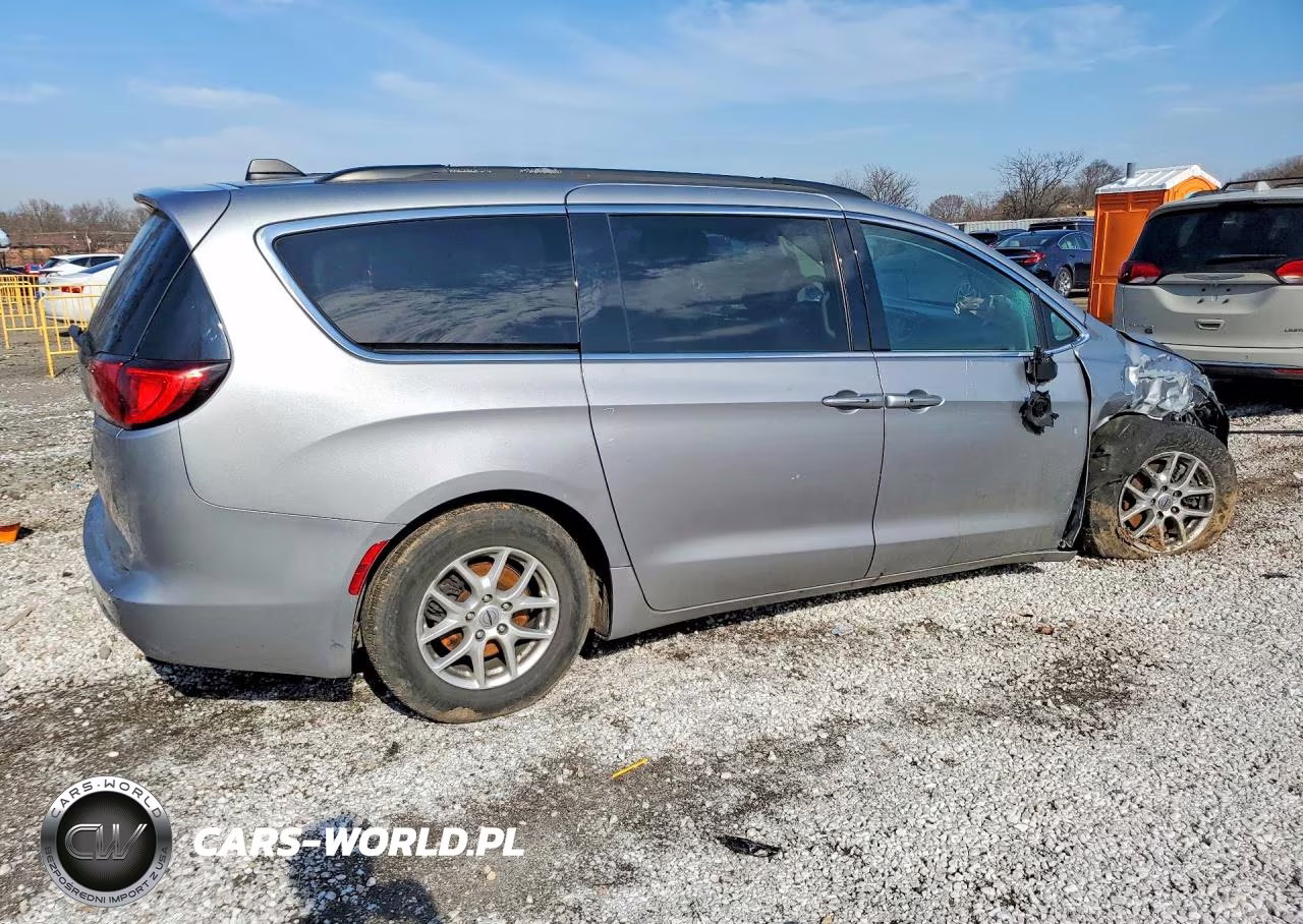 2021 Chrysler Voyager Lxi VIN:2C4RC1DG4MR512528 - 3
