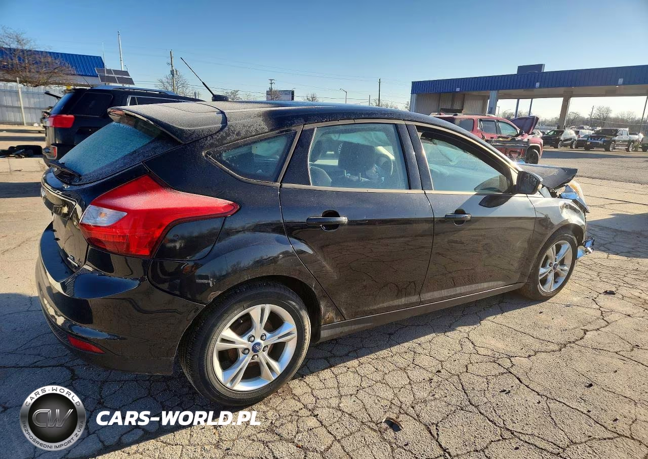 2013 Ford Focus Se VIN:1FADP3K2XDL144047 - 3