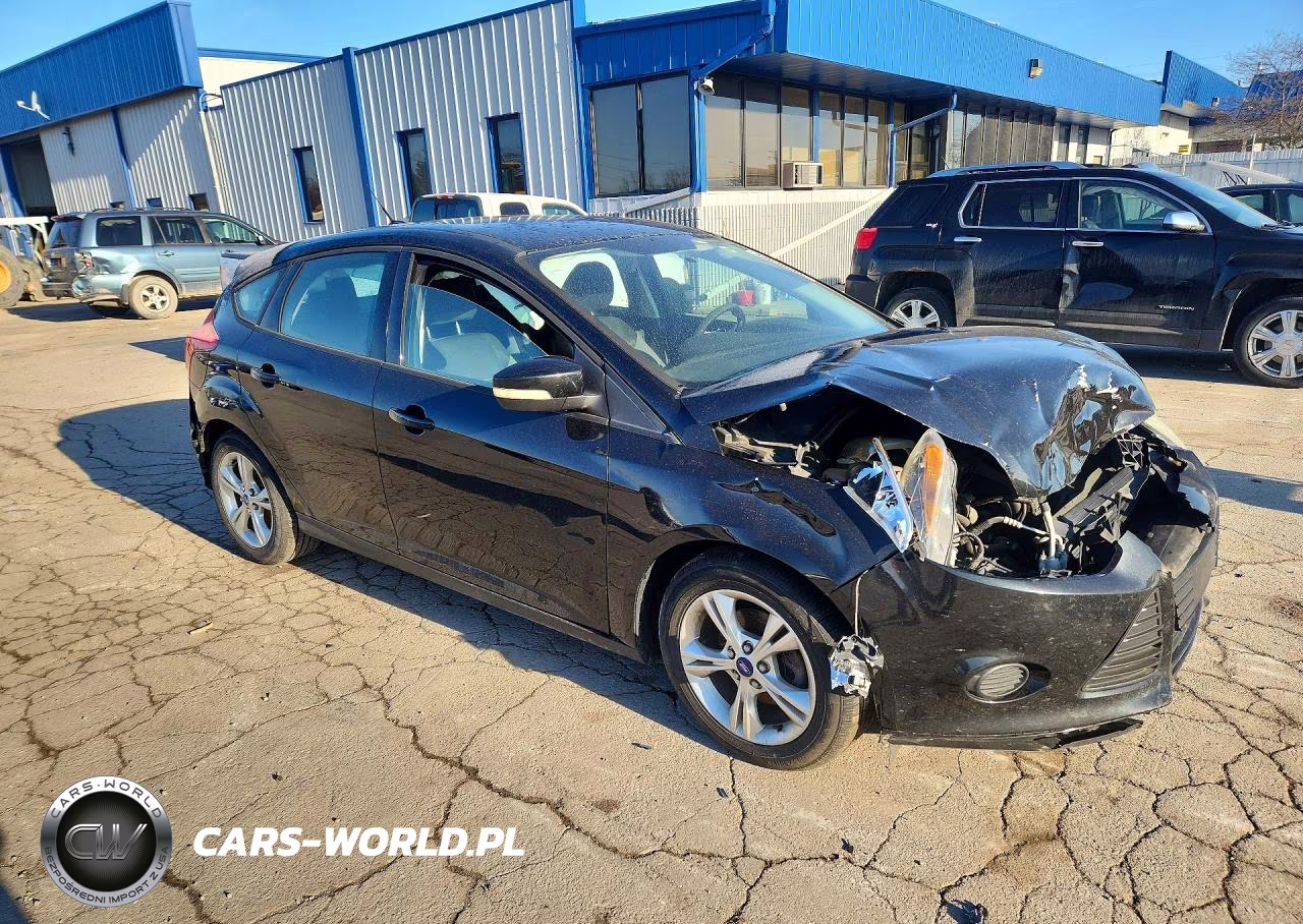 2013 Ford Focus Se VIN:1FADP3K2XDL144047 - 4