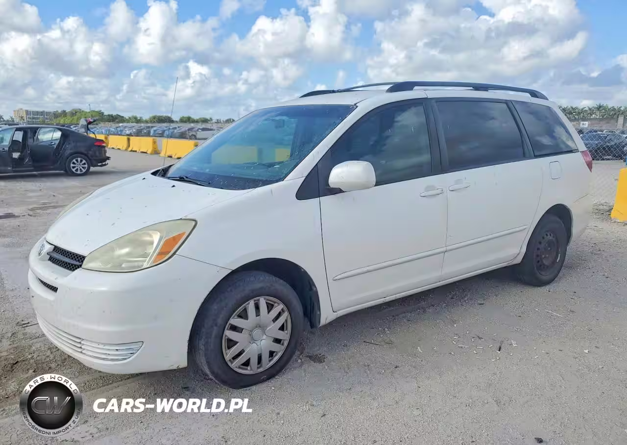 2004 Toyota Sienna Le 7 Passenger