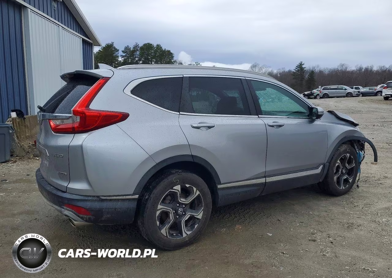 2018 Honda Cr-V Touring VIN:7FARW2H95JE072694 - 3