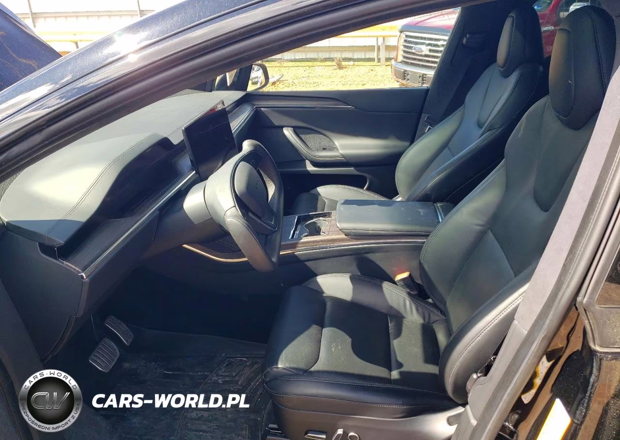 2023 Tesla Model X VIN:7SAXCDE51PF372429 - 7