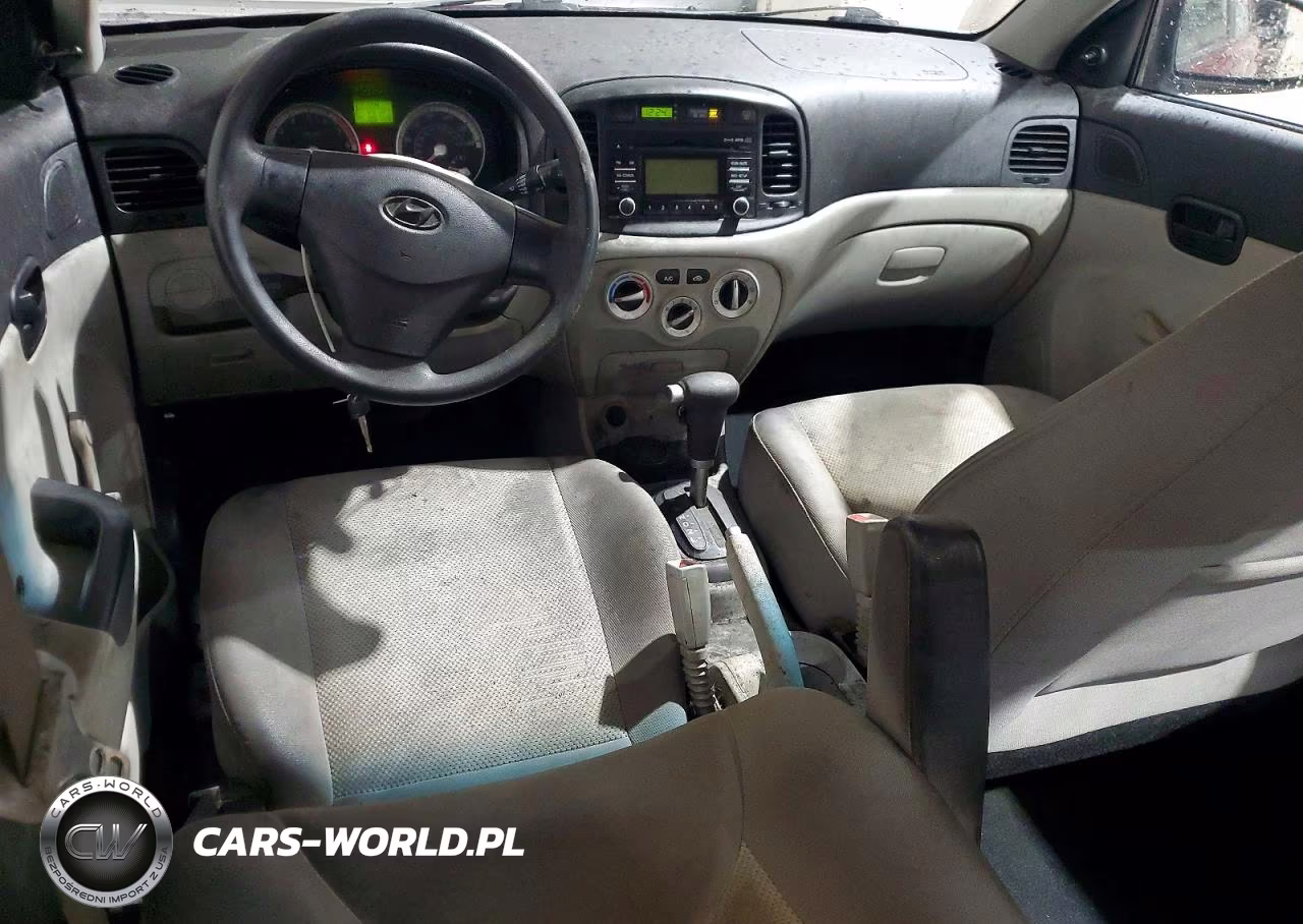 2008 Hyundai Accent Gls VIN:KMHCN46C08U249132 - 8