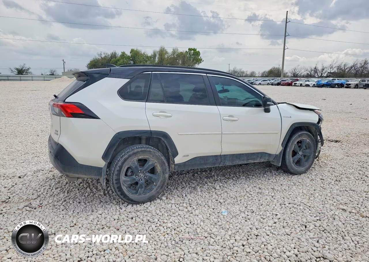 2021 Toyota Rav4 Hybrid Xse VIN:2T3E6RFV8MW010319 - 3