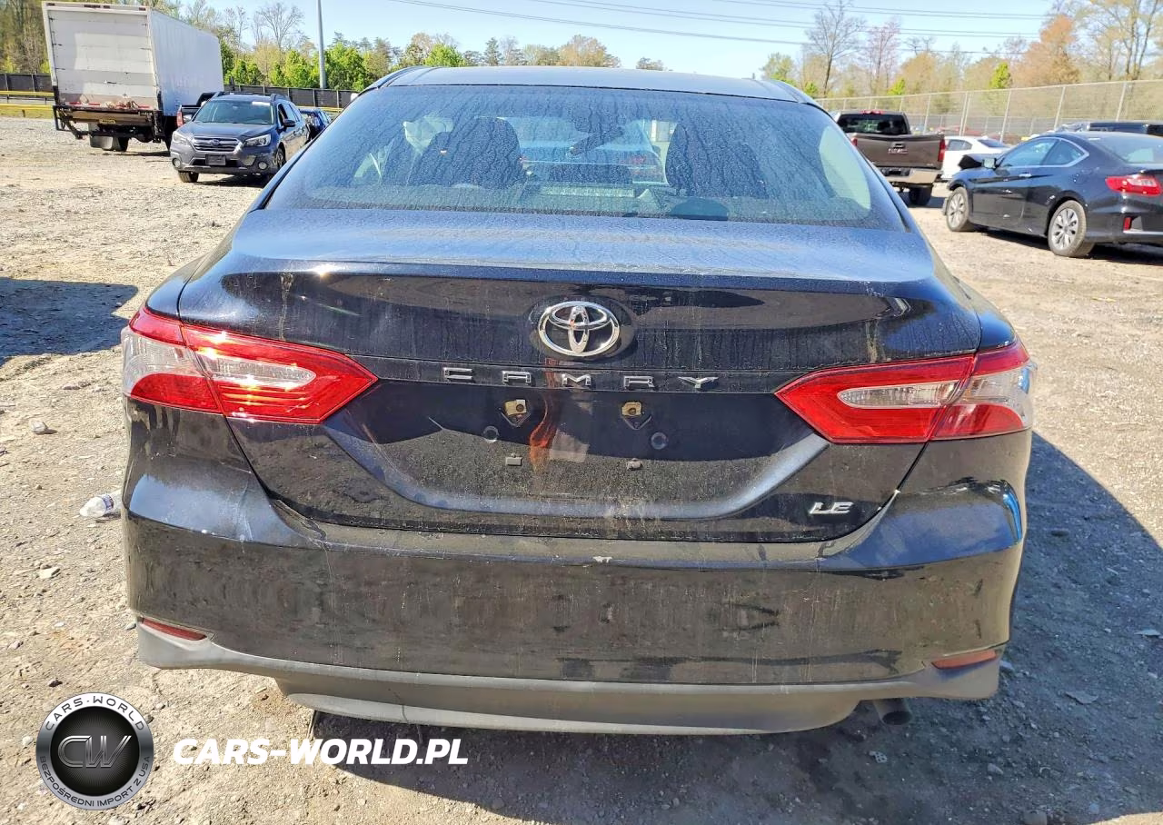 2018 Toyota Camry Le VIN:4T1B11HK4JU087697 - 6