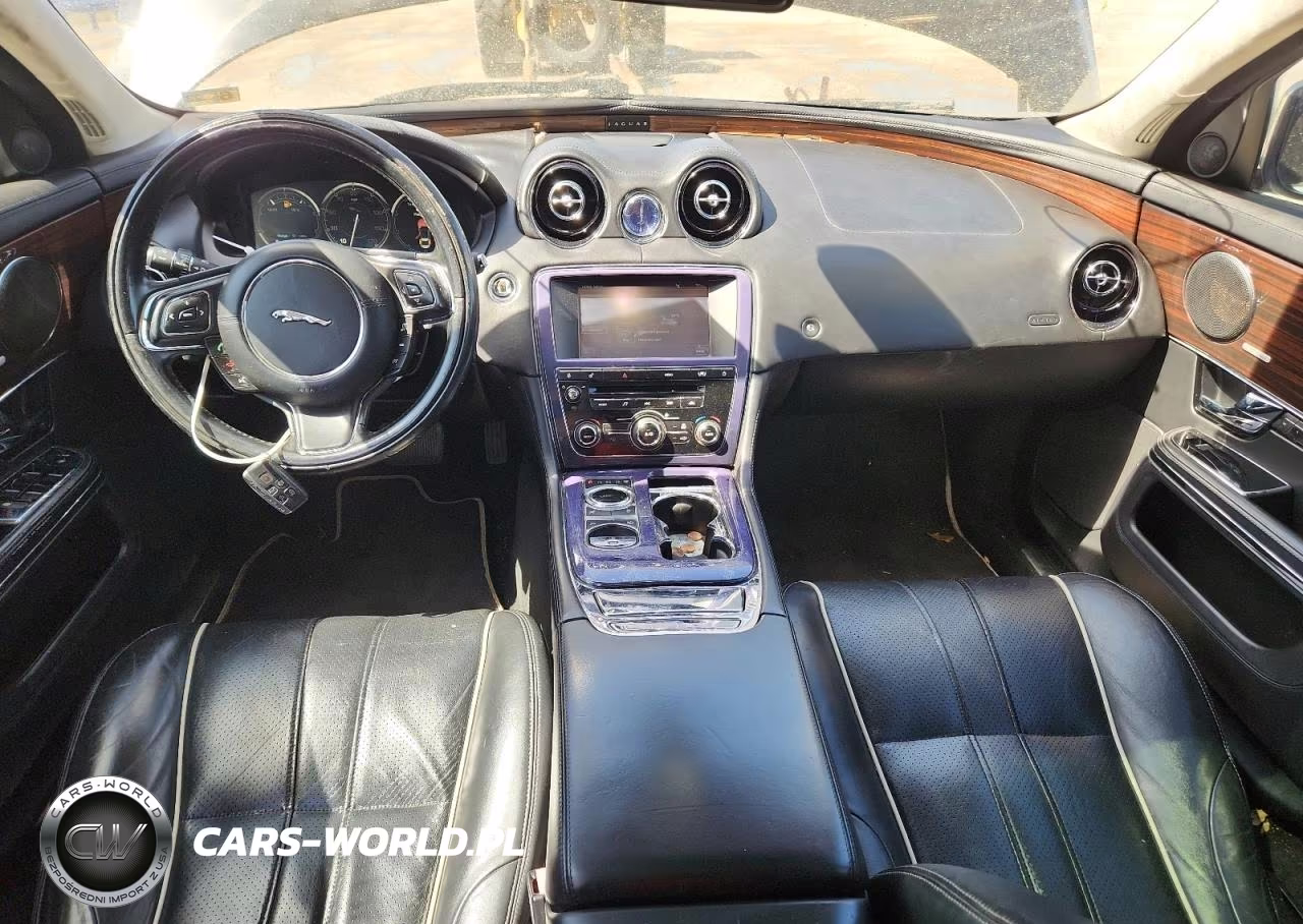 2011 Jaguar Xjl VIN:SAJWA2GB7BLV03182 - 8