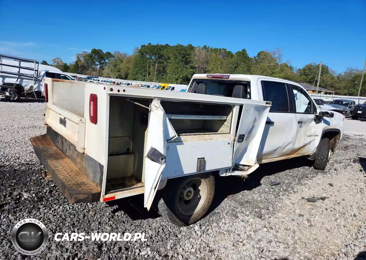 2021 Chevrolet Silverado K3500 VIN:1GB4YSE75MF193748 - 3