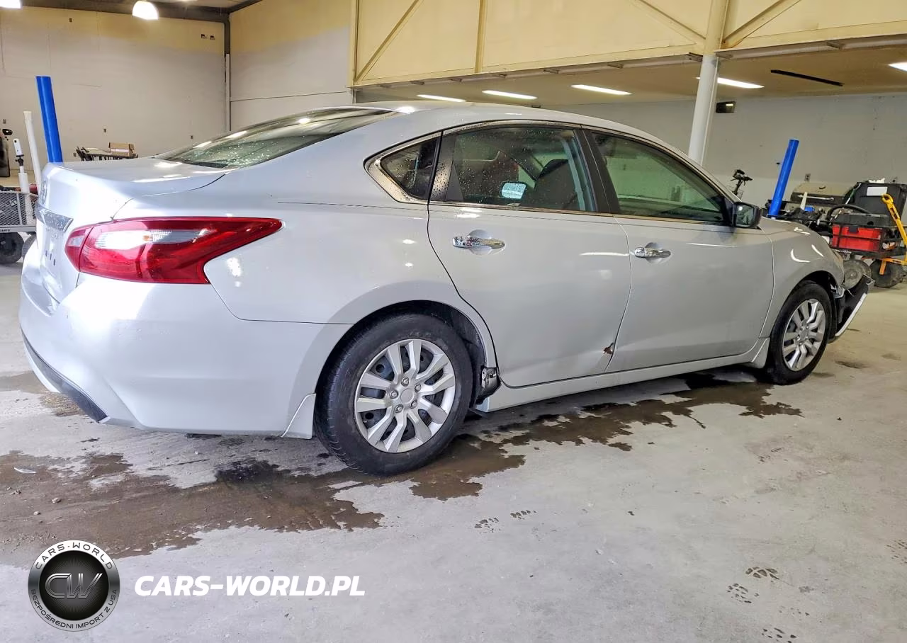 2018 Nissan Altima 2.5 S VIN:1N4AL3AP7JC179040 - 3