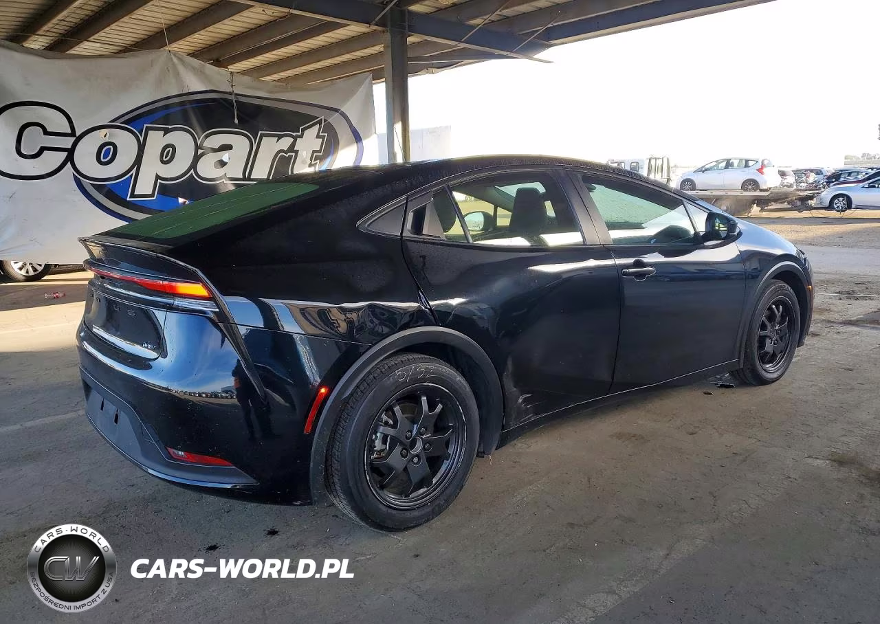 2024 Toyota Prius Le VIN:JTDACAAU7R3044060 - 3