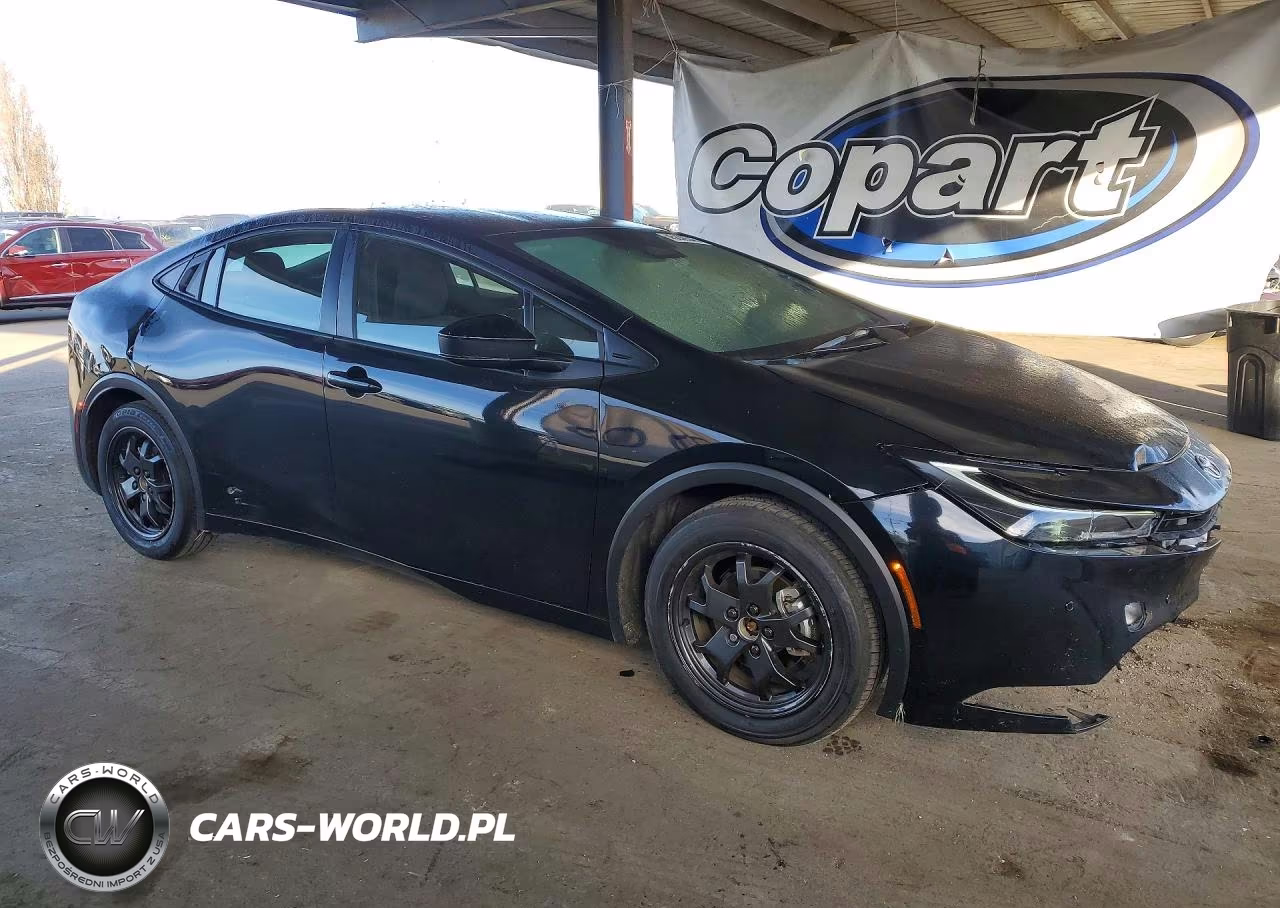2024 Toyota Prius Le VIN:JTDACAAU7R3044060 - 4