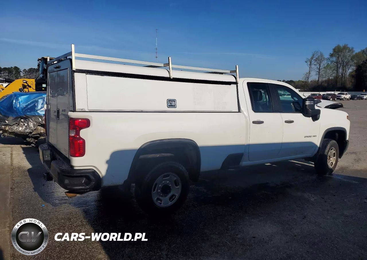 2021 Chevrolet Silverado C2500 Heavy Duty VIN:1GC5WLE78MF136715 - 3